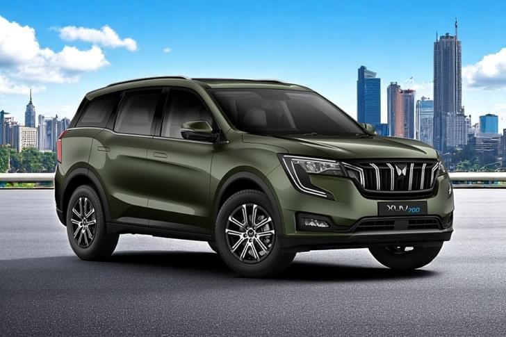 Mahindra Xuv700 Color Deep Forest